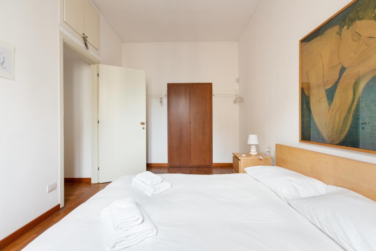 Cozy Apt With Balcony - Porta Romana District Milan Exterior photo